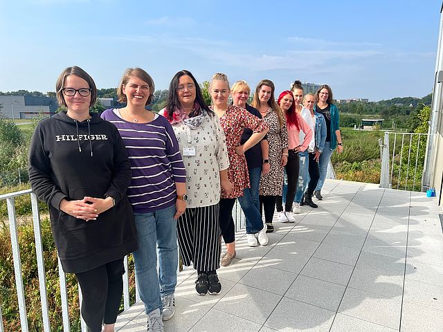 Gruppenfoto des DRK Pflegeausbildungsteams.